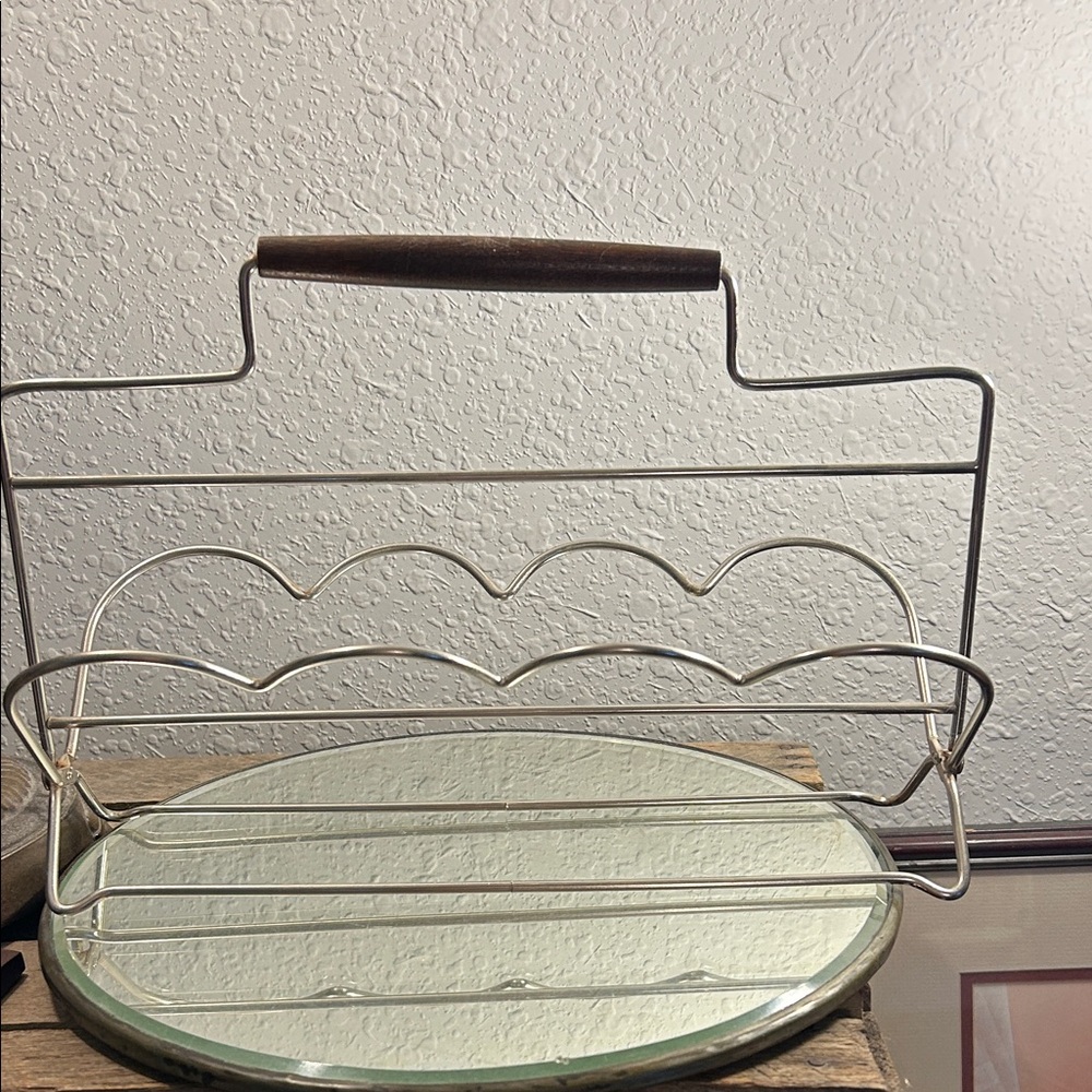Vintage metal wire rack holder for glasses with Wooden Handle